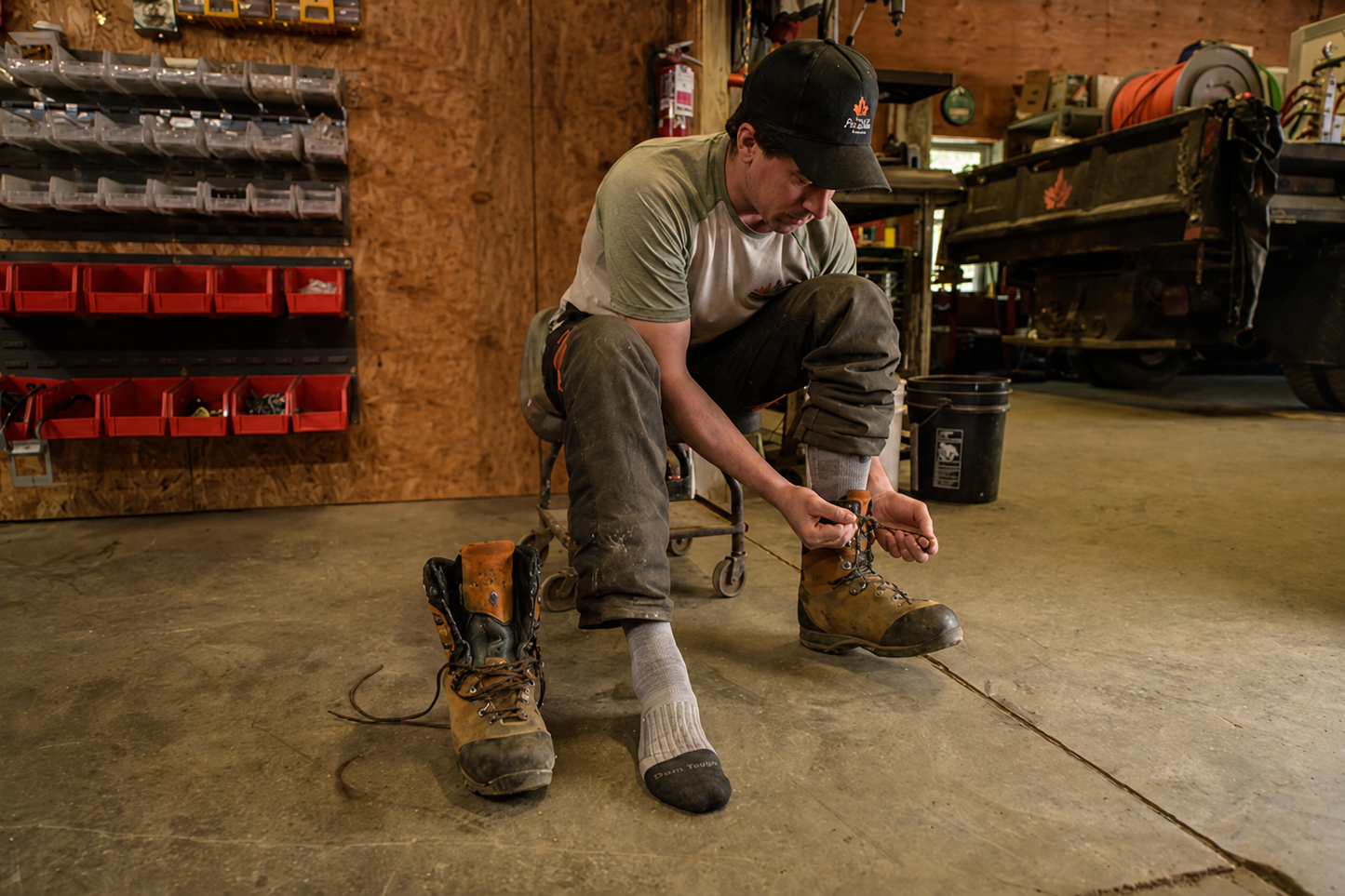 Darn Tough® - Men's Merino Wool Stanley K Work Sock - Lightweight - Ash - MADE IN THE USA!